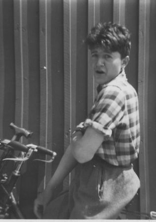 1954_06_internat.jpg