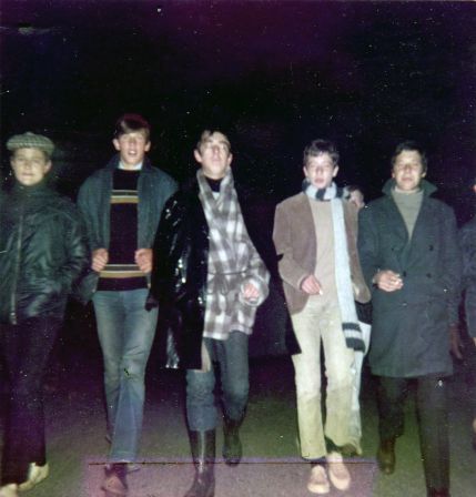 de gauche a droite jean luc charreyron, Clifton Morris, jean charles ligner, olivier bensa , geoffroy dechauny le 9/6/67